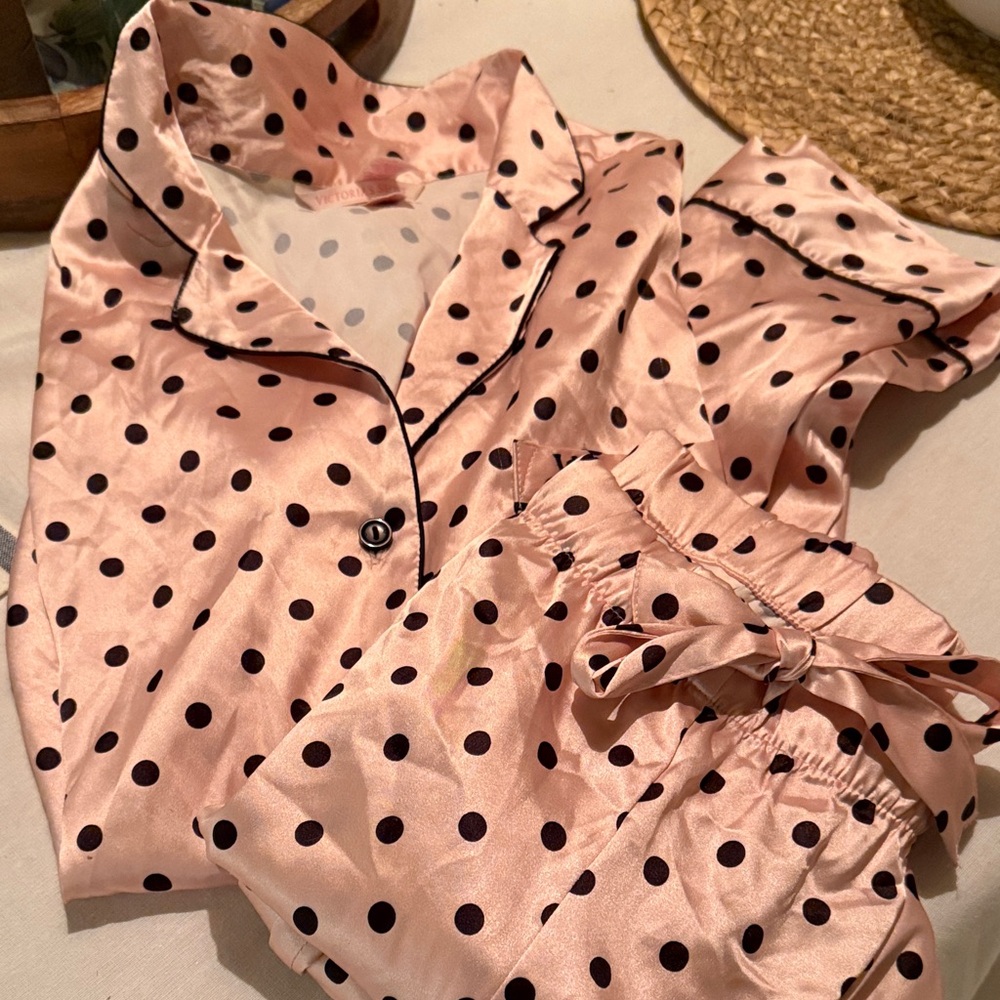 Victoria's Secret Pink and Black Polka Dot Pajama Set only wore once. Silk